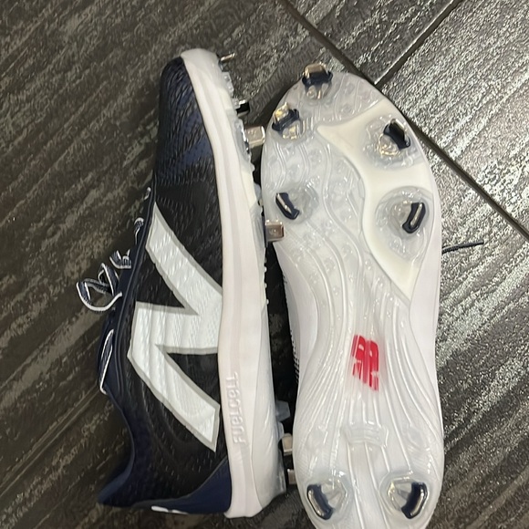 NWT Men’s metal baseball cleat - Picture 3 of 6